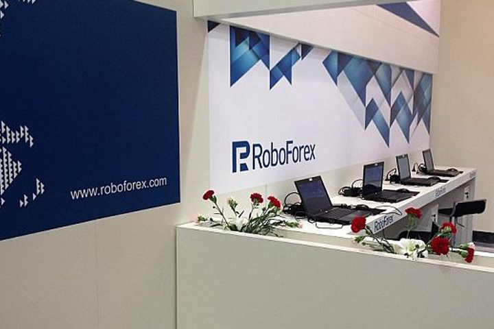 Roboforex invites traders to visit new seminars