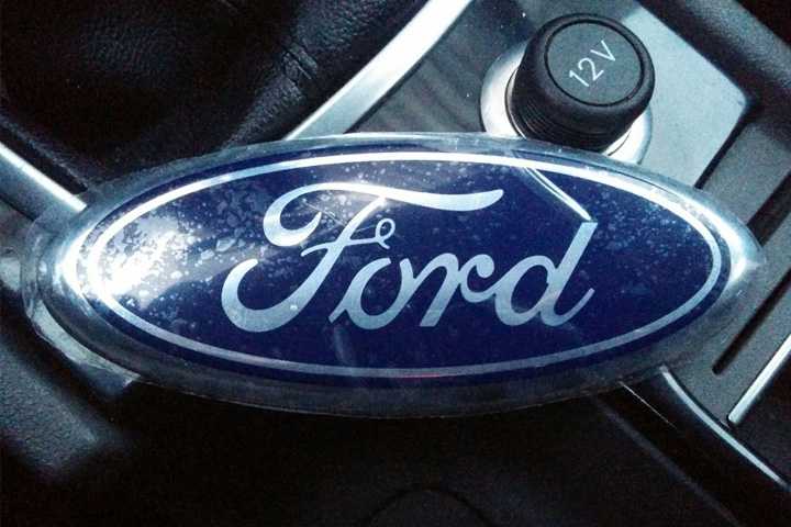Продажи автоконцерна  Ford в Китае упали на 38%