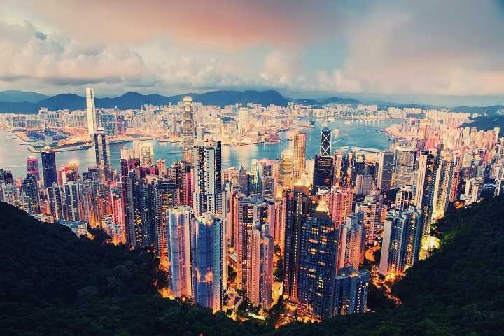 Привязка гонконгского доллара к американскому негативно повлияла на экономику города